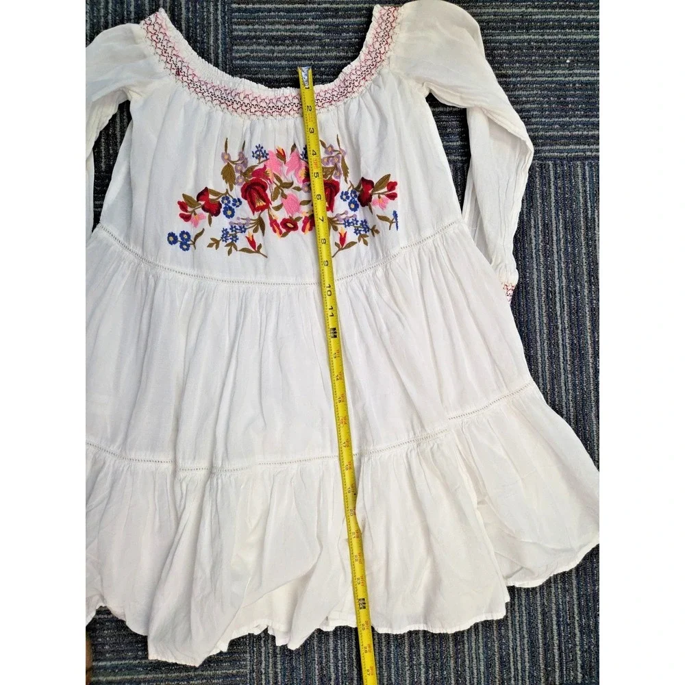 FREE PEOPLE XS Boho White Embroidered Mini Dress Smocked Off Shoulder Sunbeams - Picture 10 of 11